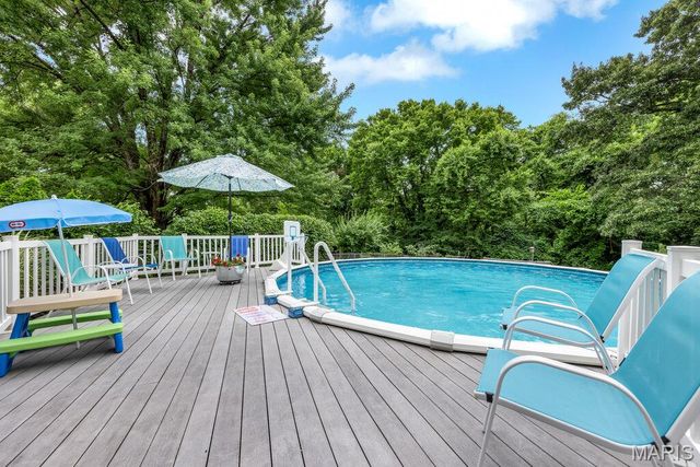 10 Lake Port Court, St Peters, MO 63376