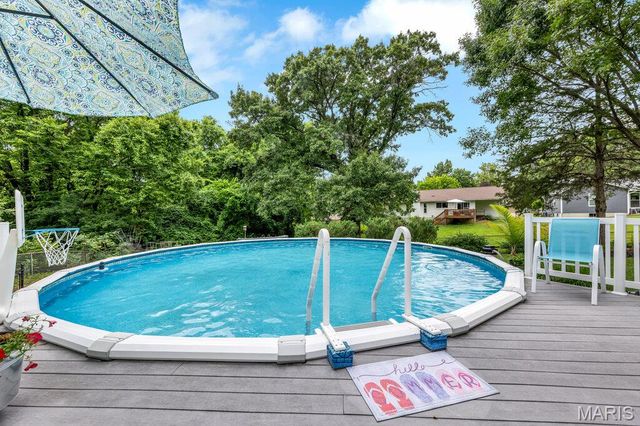 10 Lake Port Court, St Peters, MO 63376