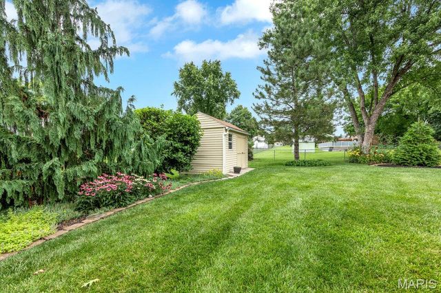 10 Lake Port Court, St Peters, MO 63376