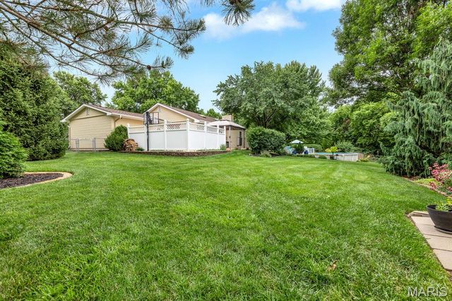 10 Lake Port Court, St Peters, MO 63376