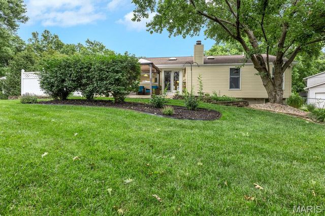 10 Lake Port Court, St Peters, MO 63376