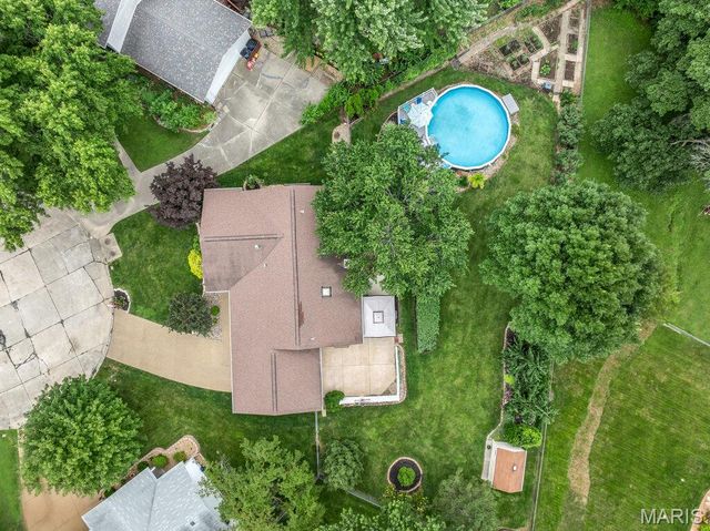 10 Lake Port Court, St Peters, MO 63376