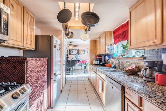 904 Conway DR, San Marcos, TX 78666