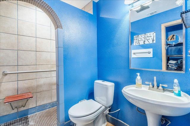 904 Conway DR, San Marcos, TX 78666