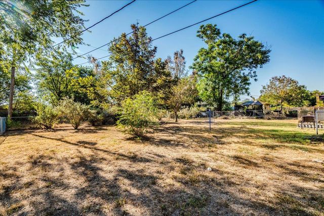 904 Conway DR, San Marcos, TX 78666
