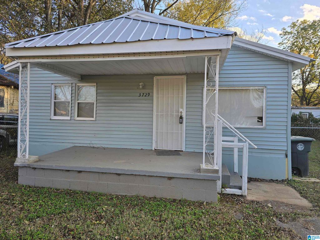3729 PINE AVENUE SW, Birmingham, AL 35221