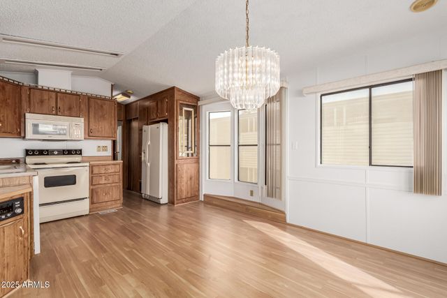 17200 W BELL Road 517, Surprise, AZ 85374