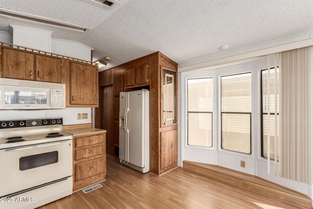 17200 W BELL Road 517, Surprise, AZ 85374