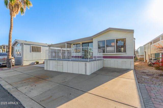 17200 W BELL Road 517, Surprise, AZ 85374