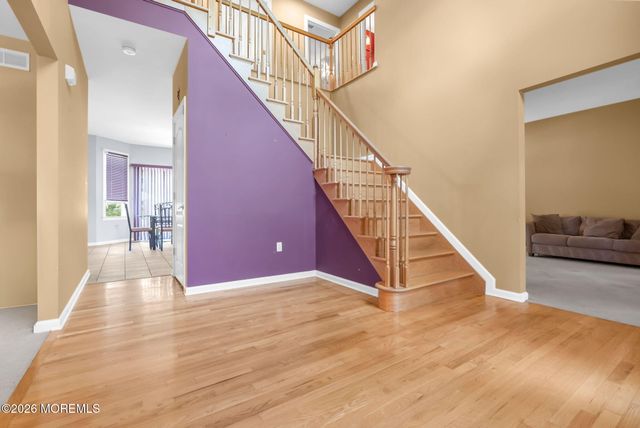 2321 Donna Dee Court, Toms River, NJ 08755