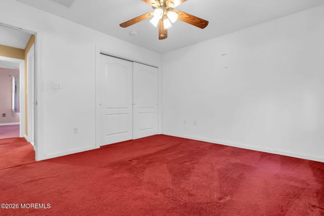 2321 Donna Dee Court, Toms River, NJ 08755