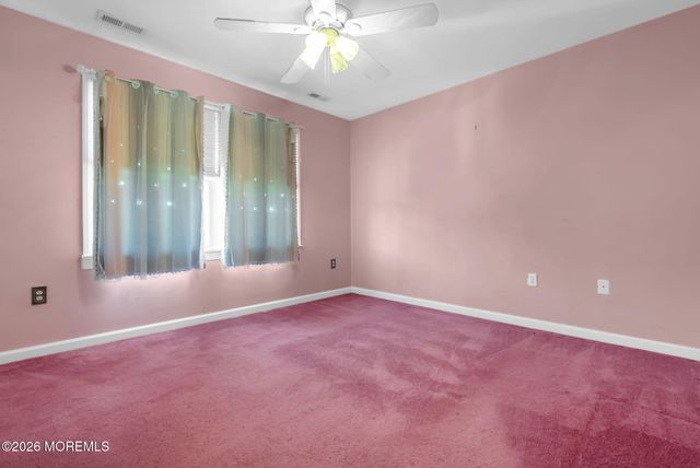 2321 Donna Dee Court, Toms River, NJ 08755