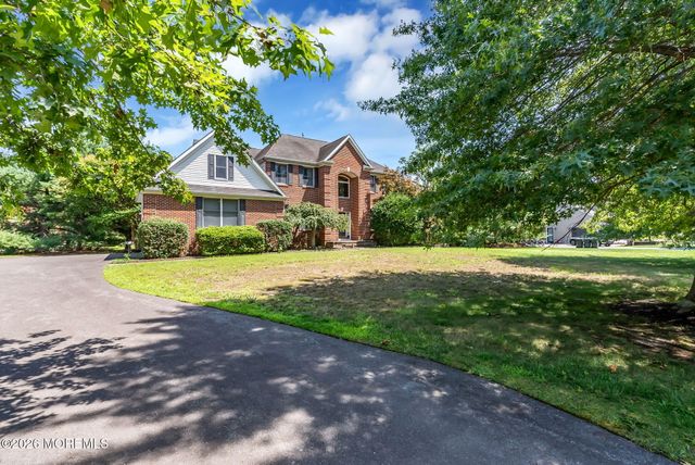 2321 Donna Dee Court, Toms River, NJ 08755