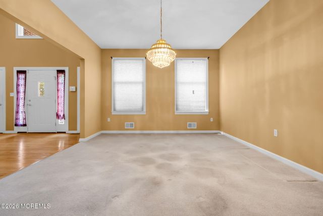 2321 Donna Dee Court, Toms River, NJ 08755