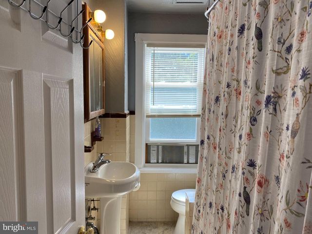806 LINWOOD AVE, Collingswood, NJ 08108