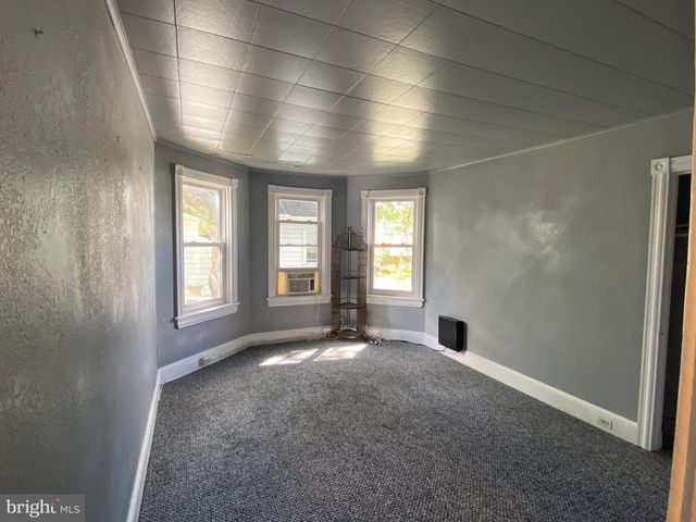 806 LINWOOD AVE, Collingswood, NJ 08108