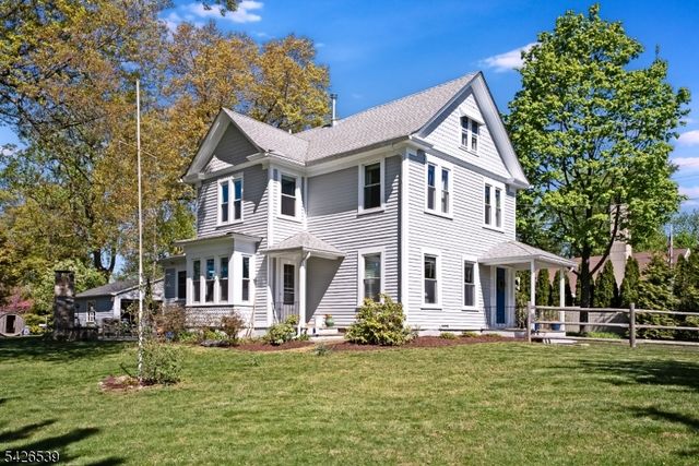 201 Mountain Ave, North Caldwell Boro, NJ 07006