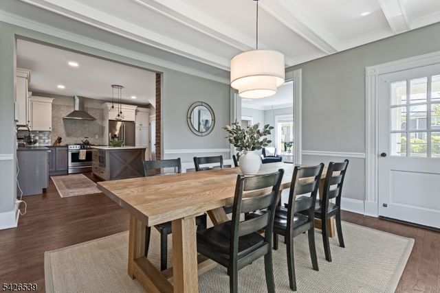 201 Mountain Ave, North Caldwell Boro, NJ 07006