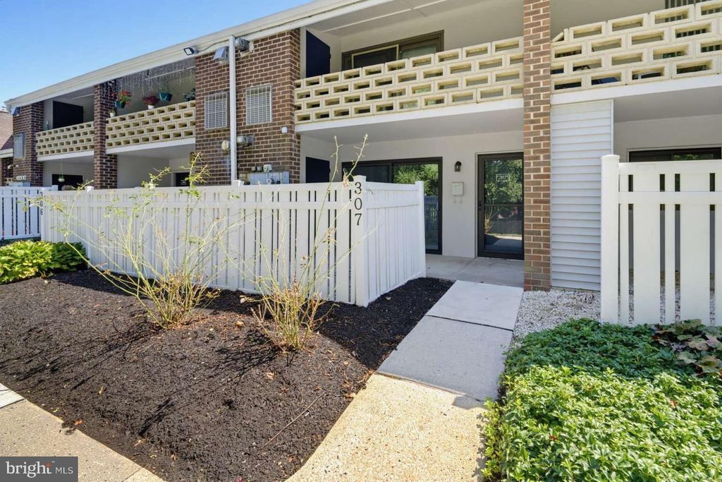 307 STONY WAY #307, NORRISTOWN, PA 19403 — photo 2