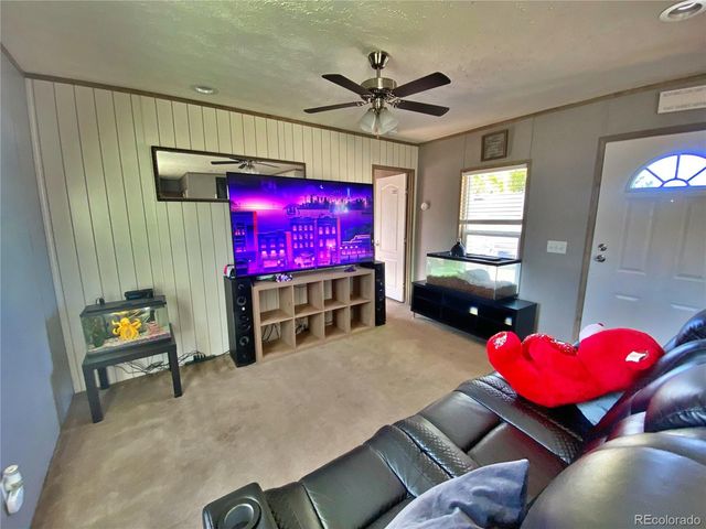 5971 E 69th Avenue, Commerce City, CO 80022