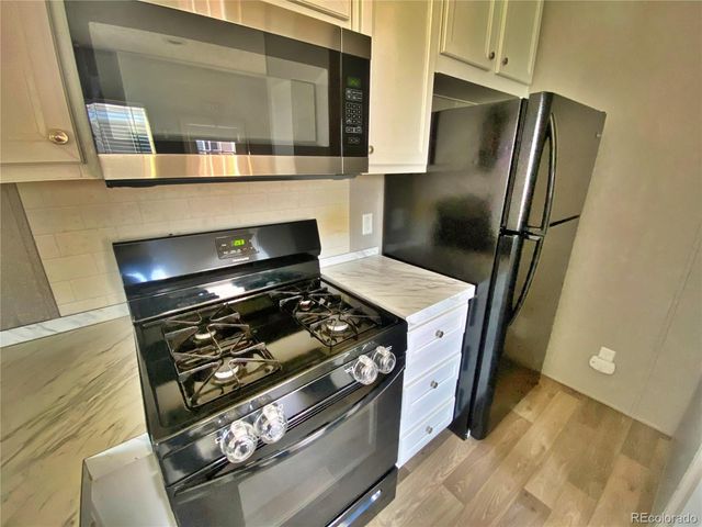 5971 E 69th Avenue, Commerce City, CO 80022