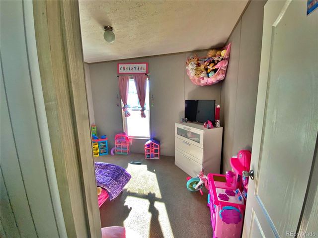 5971 E 69th Avenue, Commerce City, CO 80022