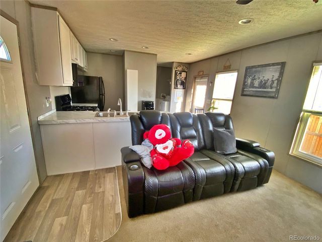 5971 E 69th Avenue, Commerce City, CO 80022