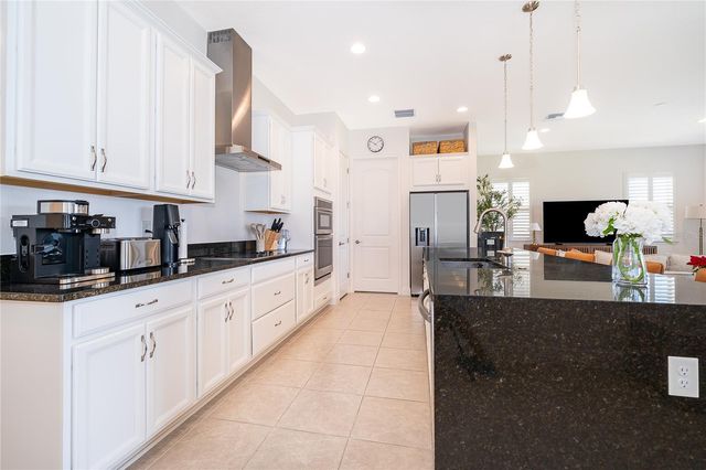 8124 MABURY LANE, Orlando, FL 32832