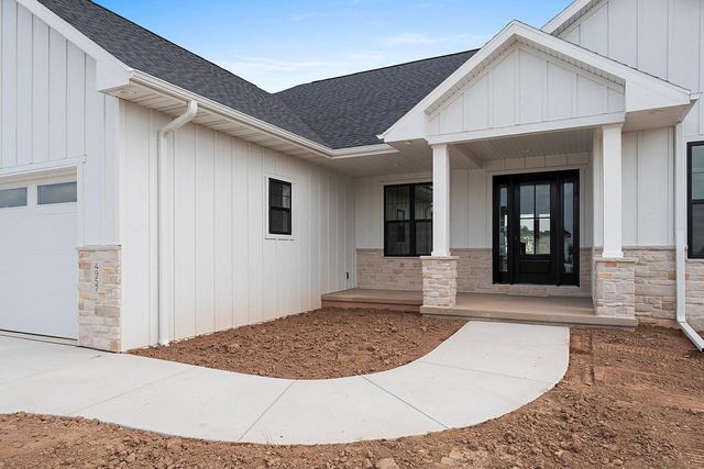 4957 BIG SKY, De Pere, WI 54115