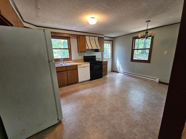 94 Wason Road, Hudson, NH 03051