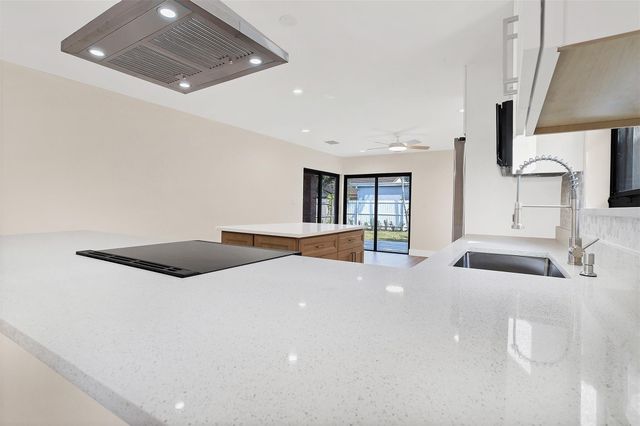 391 NW 58th Avenue, Miami, FL 33126