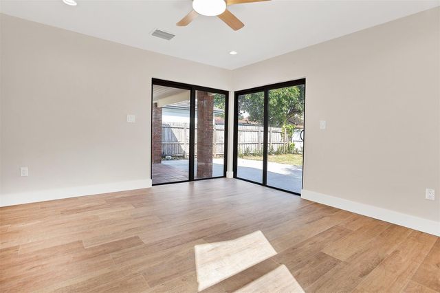 391 NW 58th Avenue, Miami, FL 33126