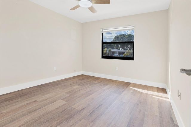391 NW 58th Avenue, Miami, FL 33126