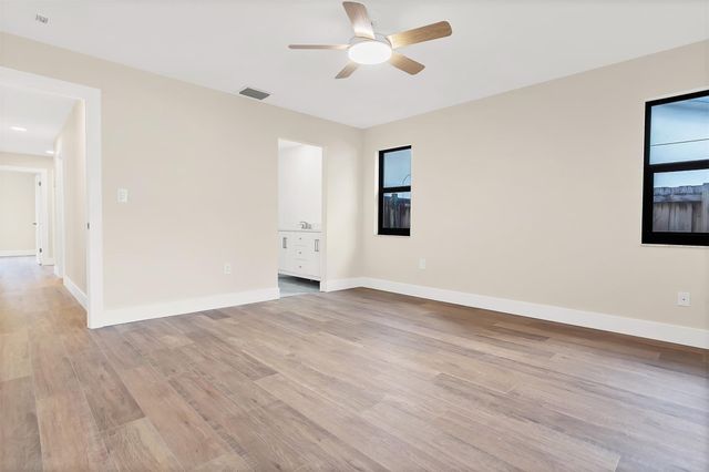 391 NW 58th Avenue, Miami, FL 33126