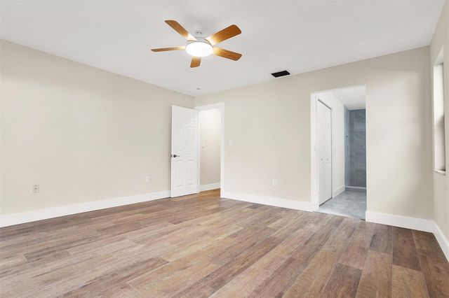 391 NW 58th Avenue, Miami, FL 33126