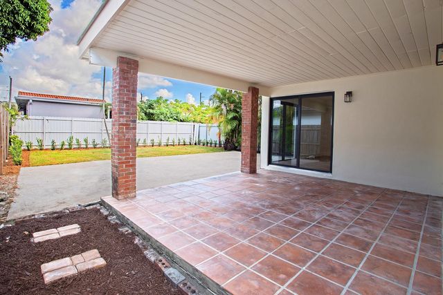 391 NW 58th Avenue, Miami, FL 33126