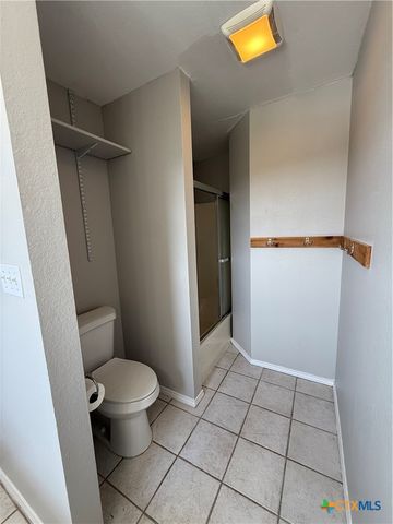 19959 Fm 306 A, Canyon Lake, TX 78133
