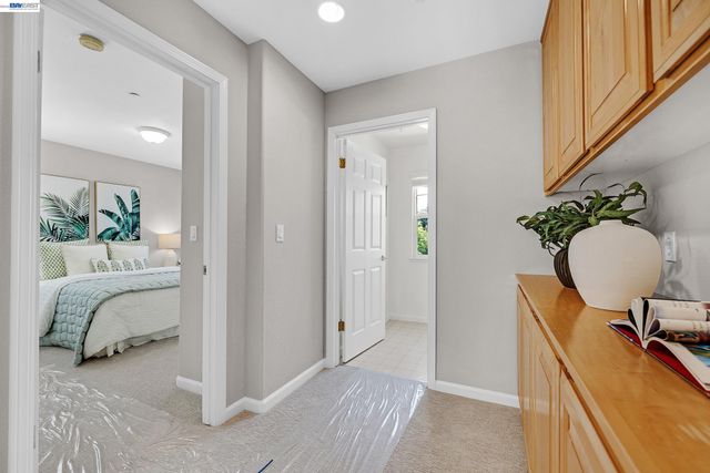 34500 Torrey Pine Ln, Union City, CA 94587