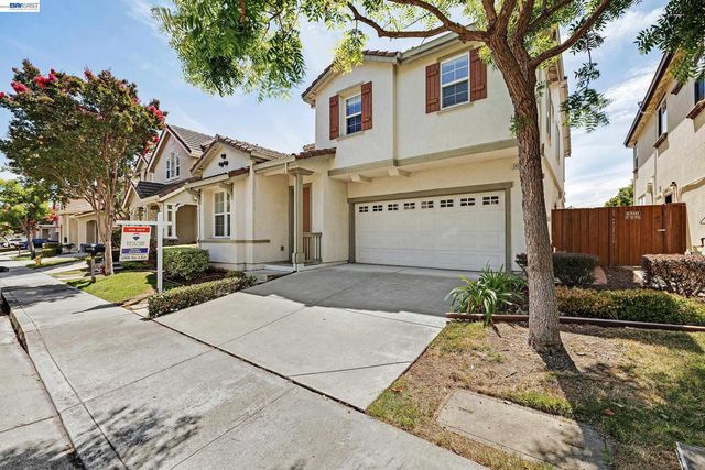 34500 Torrey Pine Ln, Union City, CA 94587