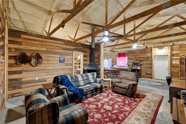 11882 E Old Belleville Road, Belleville, AR 72824