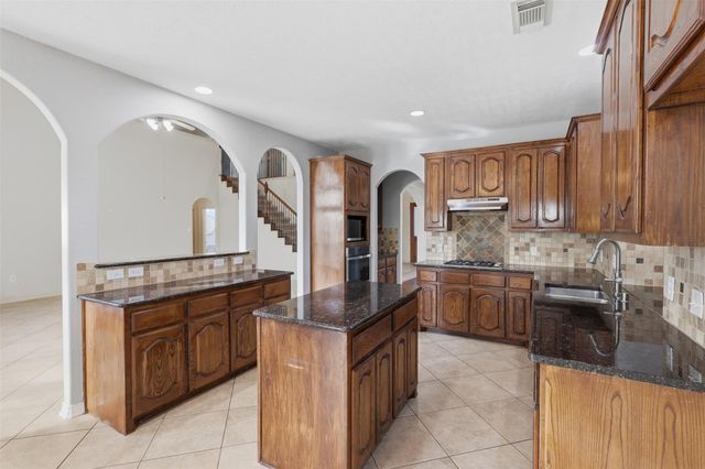 11022 Acanthus Lane, Houston, TX 77095
