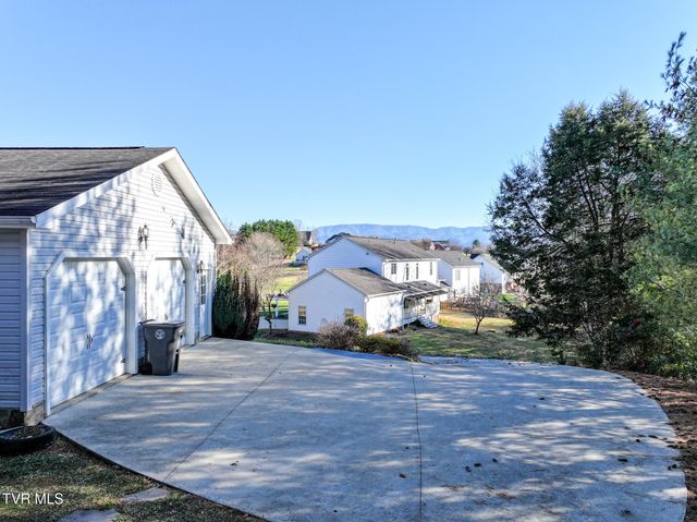 32 Capri Drive, Greeneville, TN 37745