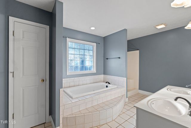 32 Capri Drive, Greeneville, TN 37745