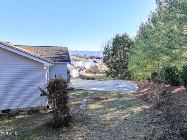 32 Capri Drive, Greeneville, TN 37745