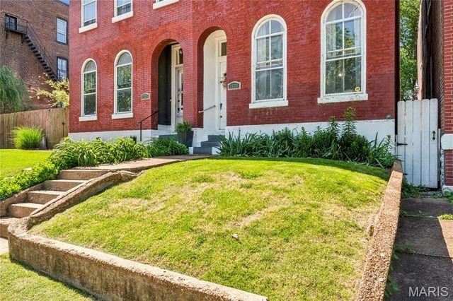 2630 Geyer Avenue, St Louis, MO 63104