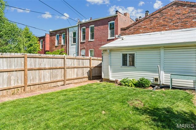 2630 Geyer Avenue, St Louis, MO 63104