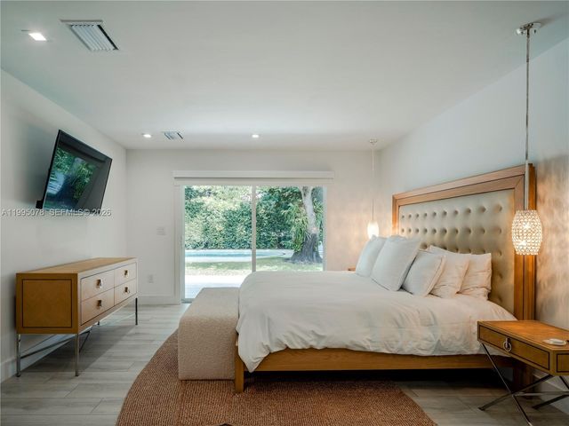 8525 SW 54th Ct, Miami, FL 33143