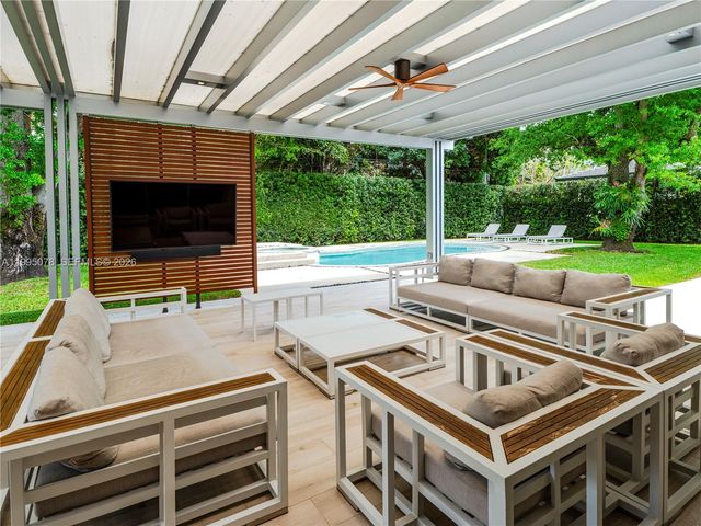 8525 SW 54th Ct, Miami, FL 33143