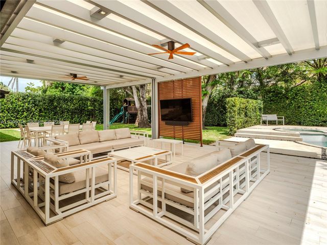 8525 SW 54th Ct, Miami, FL 33143