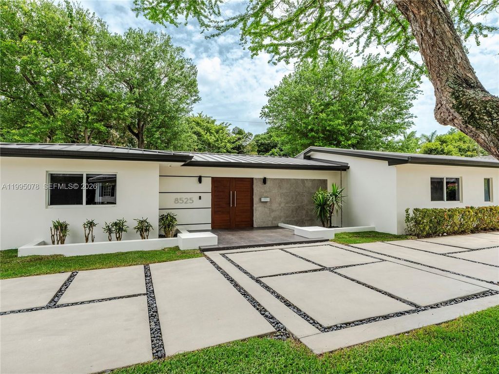 8525 SW 54th Ct, Miami, FL 33143